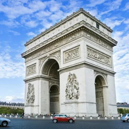 Duplex Cozy Pres De L'arc De Triomphe Apartment *